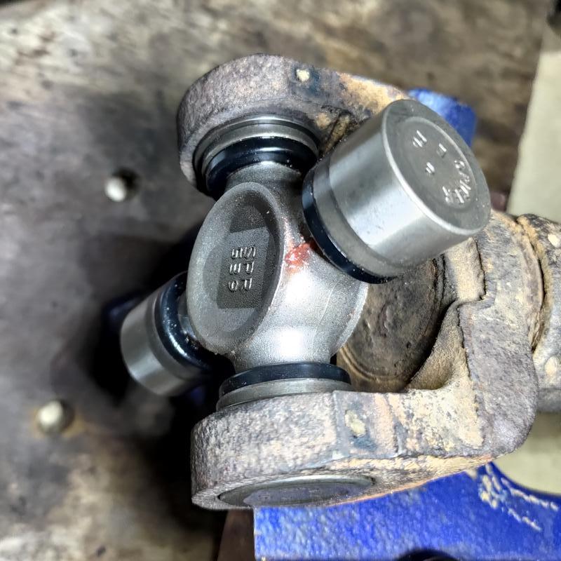 new axle end joint