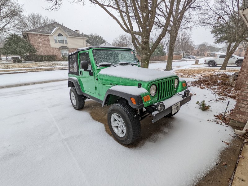 snow jeep